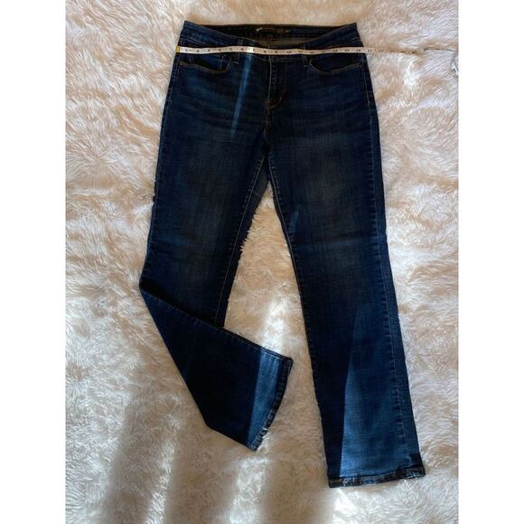 Levi’s SZ 10/30 Woman’s Demi Curve Mid Rise Straight Leg Dark Denim Jea… - Picture 6 of 12